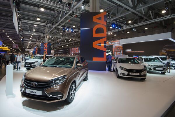 Стенд LADA на Московском международном автомобильном салоне-2016 Стенд LADA на Московском международном автомобильном салоне-2016