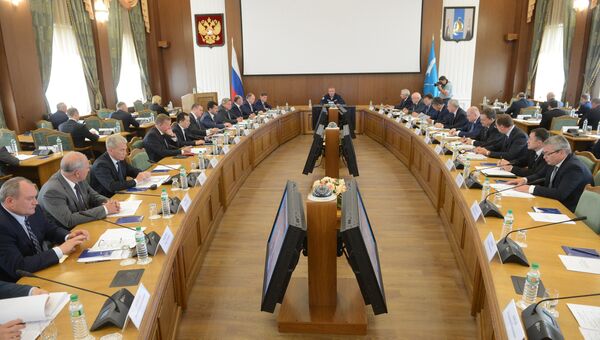Дмитрий Рогозин проводит заседание комиссии по государственной пограничной политике в Южно-Сахалинске. 31 августа 2016 Дмитрий Рогозин проводит заседание комиссии по государственной пограничной политике в Южно-Сахалинске. 31 августа 2016