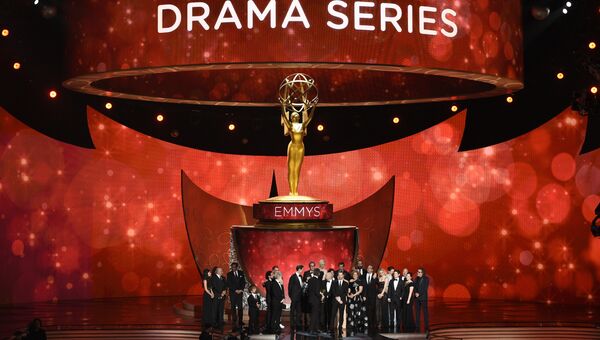 Вручения премии Эмми в категории Лучший драматический сериал. Лос-Анджелес, США. 18 сентября 2016 Вручения премии Эмми в категории Лучший драматический сериал. Лос-Анджелес, США. 18 сентября 2016