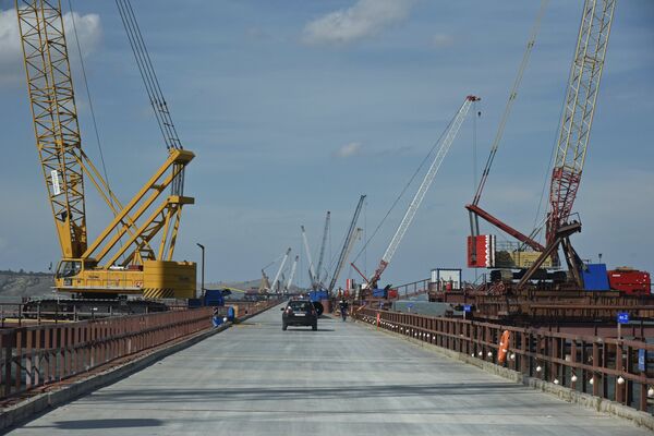 Строительство моста через Керченский пролив в Крыму Строительство моста через Керченский пролив в Крыму