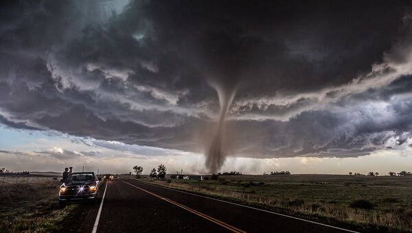Финалист конкурса Фотограф погодных явлений-2016. Tim Moxon - Tornado On Show. Финалист конкурса Фотограф погодных явлений-2016. Tim Moxon - Tornado On Show.