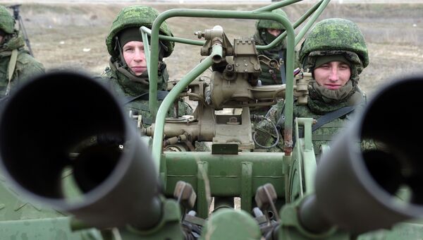Зенитная артиллерийская установка ПВО РФ на учениях. Архивное фото Зенитная артиллерийская установка ПВО РФ на учениях. Архивное фото