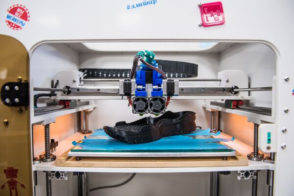 МИСиС распечатал на 3D-принтере кроссовки с охлаждаемой подошвой МИСиС распечатал на 3D-принтере кроссовки с охлаждаемой подошвой