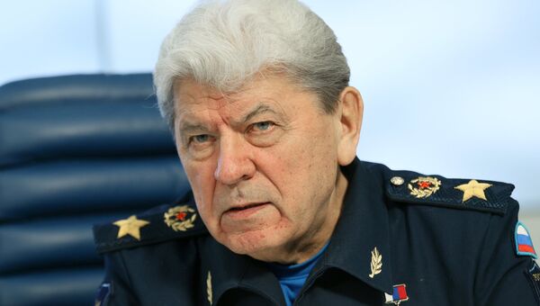 Герой России, генерал армии Петр Дейнекин. Архивное фото Герой России, генерал армии Петр Дейнекин. Архивное фото