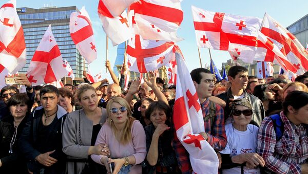 Сторонники оппозиции на митинге в Тбилиси. Архивное фото Сторонники оппозиции на митинге в Тбилиси. Архивное фото