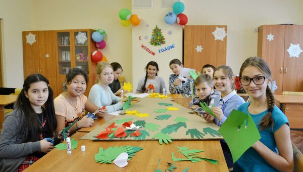 Акция Классные елки в школах Москвы Акция Классные елки в школах Москвы