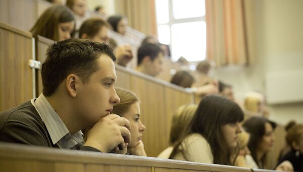 Студенты МГПУ в аудитории Студенты МГПУ в аудитории