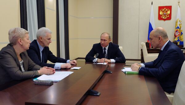 Владимир Путин провел совещание по вопросам финансирования фундаментальной науки. 17 октября 2016 Владимир Путин провел совещание по вопросам финансирования фундаментальной науки. 17 октября 2016