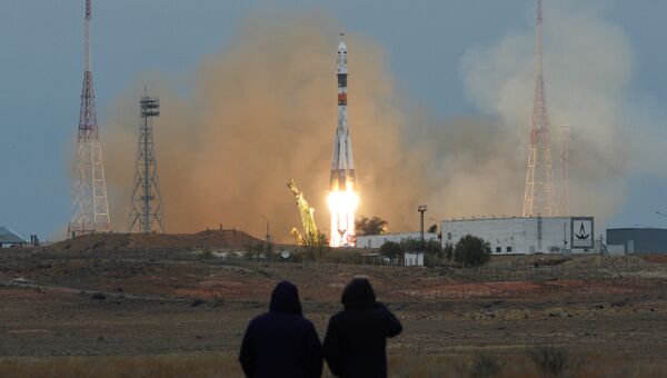 Пуск ракеты-носителя Союз-ФГ с пилотуруемым кораблем Союз МС-02 с космодрома Байконур. 19 октября 2016 Пуск ракеты-носителя Союз-ФГ с пилотуруемым кораблем Союз МС-02 с космодрома Байконур. 19 октября 2016