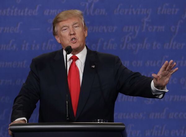 Кандидат в президенты США Дональд Трамп на третьих теледебатах. 19 октября 2016 Кандидат в президенты США Дональд Трамп на третьих теледебатах. 19 октября 2016