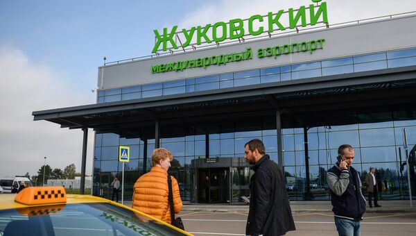 Здание аэропорта Жуковский. Архивное фото Здание аэропорта Жуковский. Архивное фото