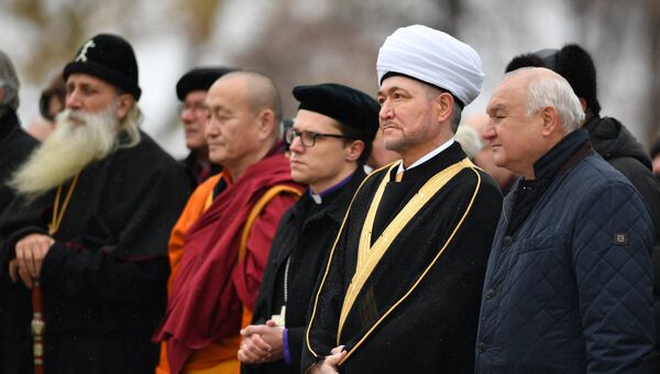Открытие памятника князю Владимиру на Боровицкой площади Открытие памятника князю Владимиру на Боровицкой площади