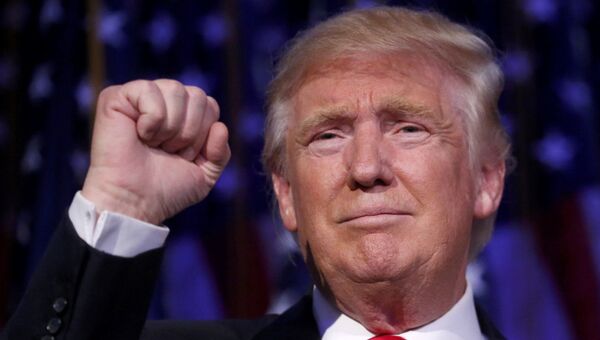Избранный президент США Дональд Трамп во время выступления в Нью-Йорке. 9 ноября 2016 Избранный президент США Дональд Трамп во время выступления в Нью-Йорке. 9 ноября 2016