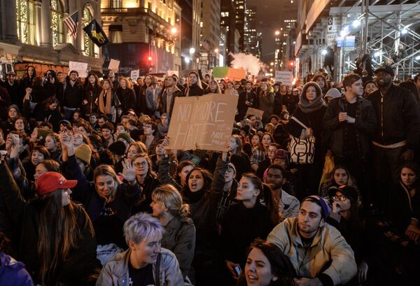 Акция протеста против Д. Трампа в Нью-Йорке Акция протеста против Д. Трампа в Нью-Йорке