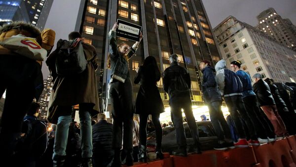 Протесты в Нью-Йорке после президентских выборов Протесты в Нью-Йорке после президентских выборов