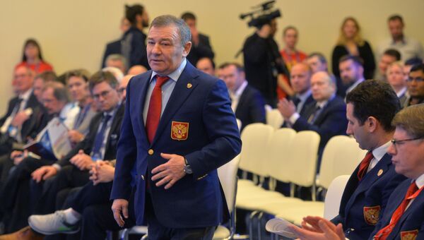 Председатель правления Федерации хоккея России Аркадий Ротенберг на Международном хоккейном форуме. 16 декабря 2016 Председатель правления Федерации хоккея России Аркадий Ротенберг на Международном хоккейном форуме. 16 декабря 2016