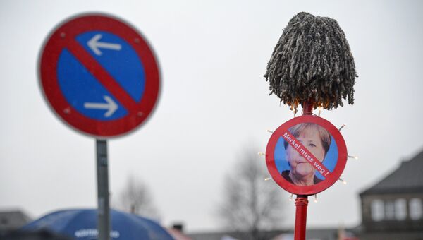 Акция движения PEGIDA в Дрездене. Архивное фото Акция движения PEGIDA в Дрездене. Архивное фото