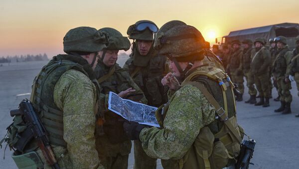 Военные инженеры ВС РФ во время работ по разминированию восточных районов Алеппо Военные инженеры ВС РФ во время работ по разминированию восточных районов Алеппо