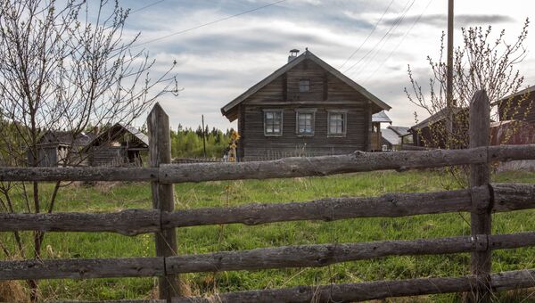 Жилой деревянный дом в деревне Кинерма в Карелии Жилой деревянный дом в деревне Кинерма в Карелии