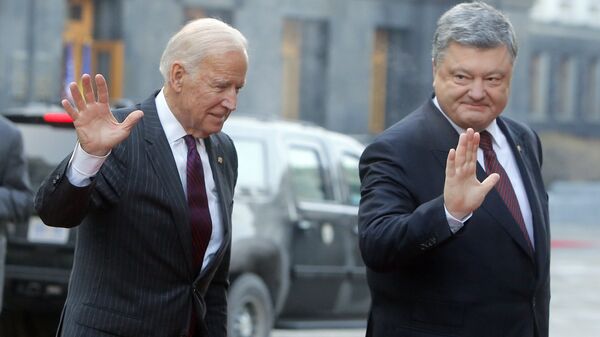 Вице-президент США Джо Байден и президент Украины Петр Порошенко перед встречей с журналистами. 16 января 2017 Вице-президент США Джо Байден и президент Украины Петр Порошенко перед встречей с журналистами. 16 января 2017