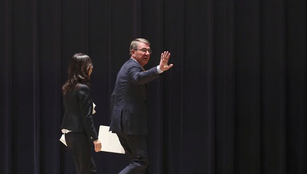 Министр обороны США Эштон Картер. Архивное фото Министр обороны США Эштон Картер. Архивное фото