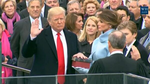 Присяга и первая речь 45-го президента США Дональда Трампа Присяга и первая речь 45-го президента США Дональда Трампа
