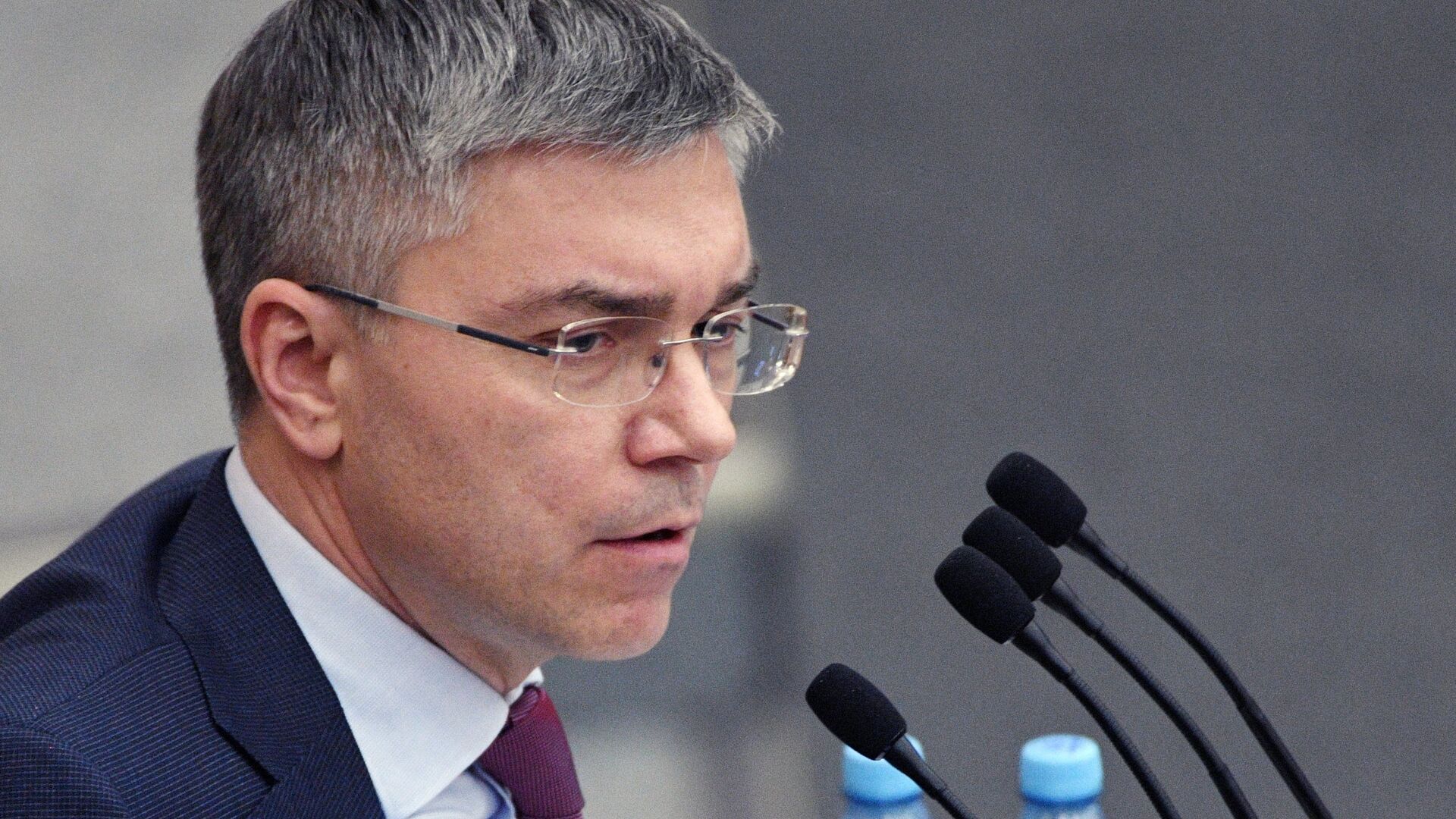 Пленарное заседание Госдумы РФ Пленарное заседание Госдумы РФ - РИА Новости, 1920, 28.09.2020