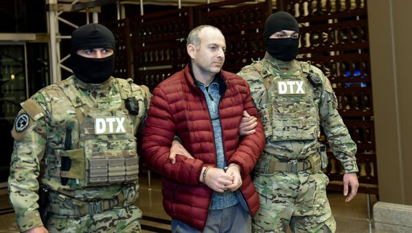 Блогер Александр Лапшин в аэропорту Гейдара Алиева в Баку Блогер Александр Лапшин в аэропорту Гейдара Алиева в Баку