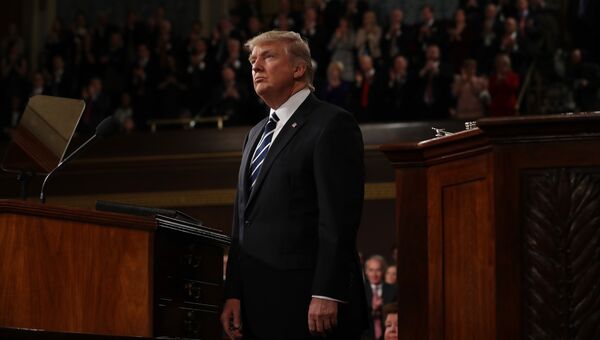 Президент США Дональд Трамп во время выступления перед конгрессом. 28 февраля 2017 Президент США Дональд Трамп во время выступления перед конгрессом. 28 февраля 2017