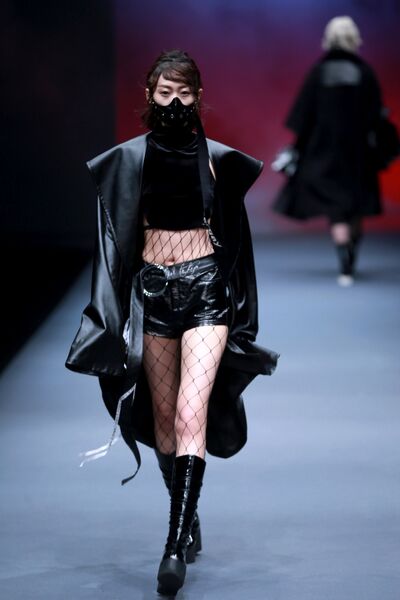 Показ Lai Rui в рамках China Fashion Week Показ Lai Rui в рамках China Fashion Week