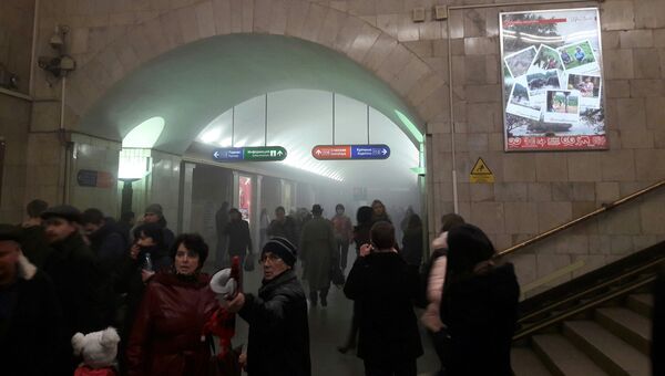 Последствия взрыва в петербургском метро. 3 апреля 2017 Последствия взрыва в петербургском метро. 3 апреля 2017