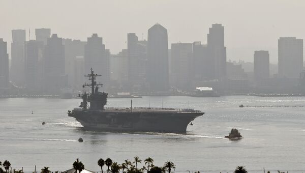 Авианосец ВМС США Карл Винсон. Архивное фото Авианосец ВМС США Карл Винсон. Архивное фото