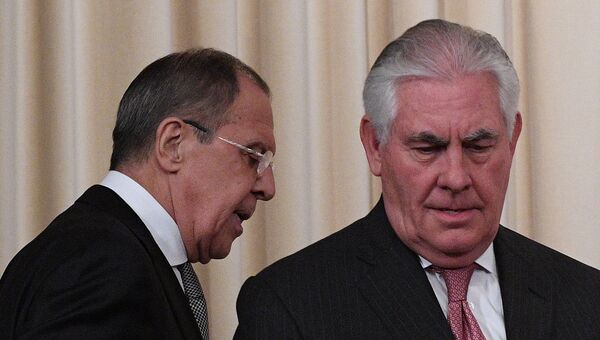 П/к министра иностранных дел РФ С. Лаврова и госсекретаря США Р. Тиллерсона. Архивное фото П/к министра иностранных дел РФ С. Лаврова и госсекретаря США Р. Тиллерсона. Архивное фото