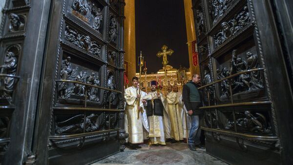 Празднование Пасхи в Исаакиевском соборе в Санкт-Петербурге Празднование Пасхи в Исаакиевском соборе в Санкт-Петербурге