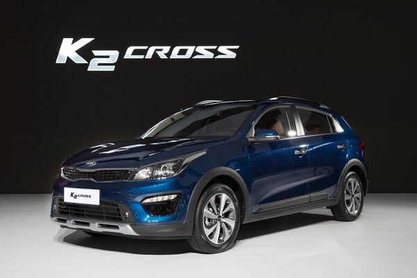Автомобиль Kia K2 Cross Автомобиль Kia K2 Cross
