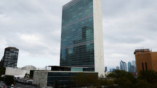Штаб-квартира Организации объединенных наций в Нью-Йорке, США. Архивное фото Штаб-квартира Организации объединенных наций в Нью-Йорке, США. Архивное фото