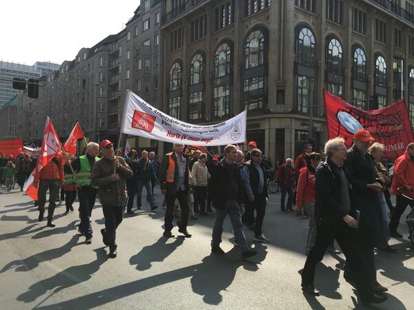 Первомай в Берлине Первомай в Берлине