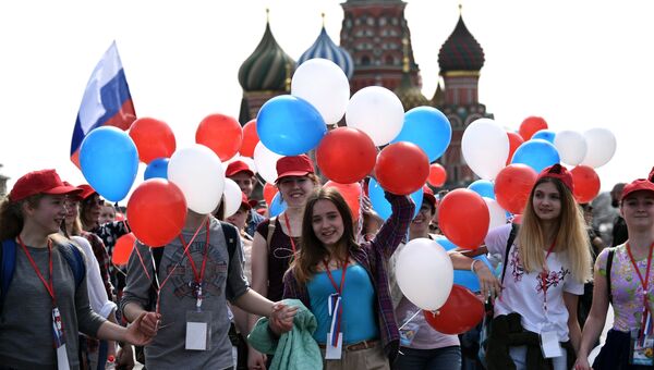 Первомайская демонстрация на Красной площади Первомайская демонстрация на Красной площади