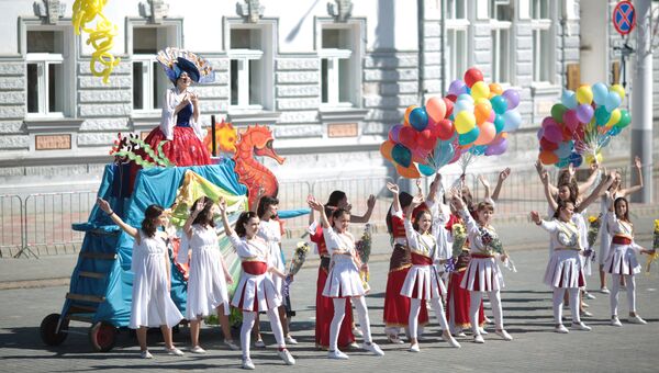 Участники театрализованного представления на открытии нового курортного сезона в Евпатории Участники театрализованного представления на открытии нового курортного сезона в Евпатории