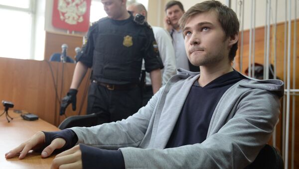Блогер Руслан Соколовский в суде. Архивное фото Блогер Руслан Соколовский в суде. Архивное фото
