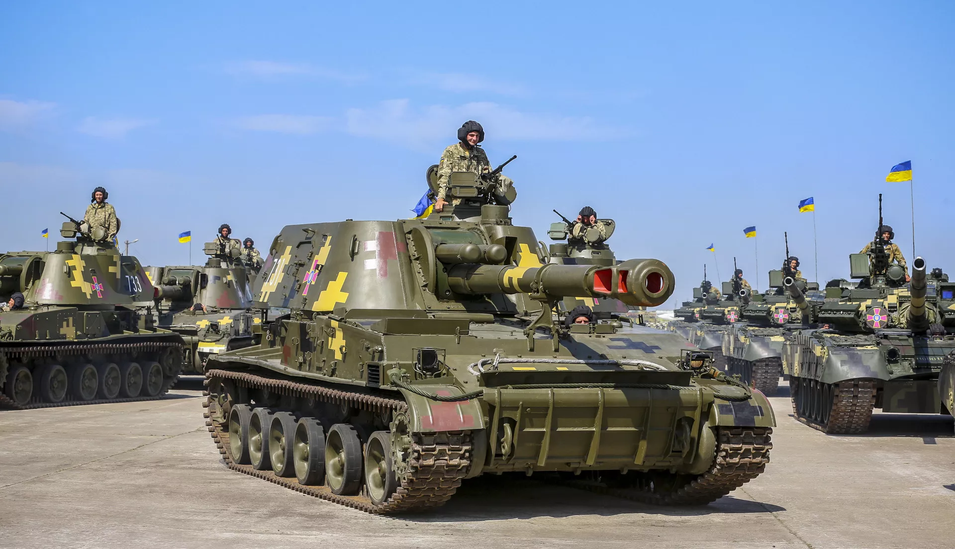 Украинские танки Т-80 - РИА Новости, 1920, 11.12.2020