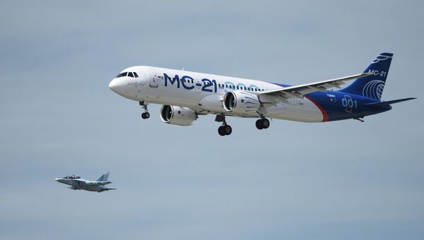 Первый полет нового российского пассажирского самолета МС-21 Первый полет нового российского пассажирского самолета МС-21