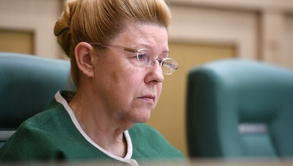 Заместитель председателя Комитета Совета Федерации по конституционному законодательству и государственному строительству Елена Мизулина во время заседания Координационного совета при президенте РФ. 29 мая 2017 Заместитель председателя Комитета Совета Федерации по конституционному законодательству и государственному строительству Елена Мизулина во время заседания Координационного совета при президенте РФ. 29 мая 2017