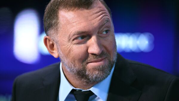 Президент компании РУСАЛ Олег Дерипаска на Санкт-Петербургском международном экономическом форуме 2017 Президент компании РУСАЛ Олег Дерипаска на Санкт-Петербургском международном экономическом форуме 2017