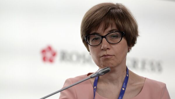 Первый заместитель председателя Центрального банка РФ Ксения Юдаева во время сессии клуба Валдай Глобализация по-новому: каждый сам за себя? в рамках ПМЭФ-2017 Первый заместитель председателя Центрального банка РФ Ксения Юдаева во время сессии клуба Валдай Глобализация по-новому: каждый сам за себя? в рамках ПМЭФ-2017