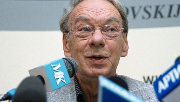 Народный артист СССР Алексей Баталов. Архивное фото Народный артист СССР Алексей Баталов. Архивное фото