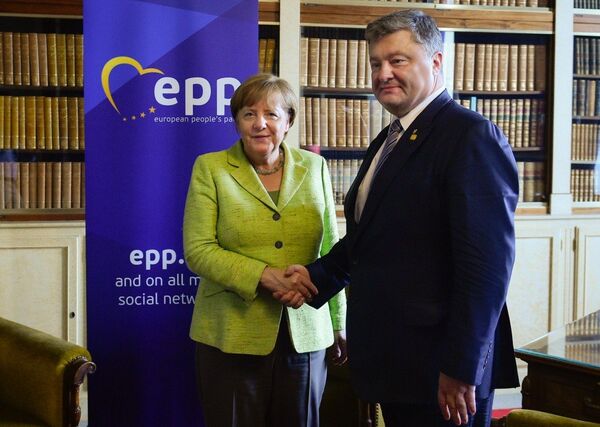 Канцлер Германии Ангела Меркель и президент Украины Петр Порошенко. 22 июня 2017 Канцлер Германии Ангела Меркель и президент Украины Петр Порошенко. 22 июня 2017