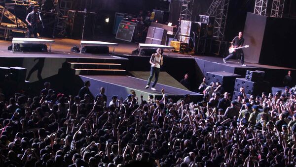 Выступление американской группы Linkin Park в Джакарте. 21 сентября 2011 Выступление американской группы Linkin Park в Джакарте. 21 сентября 2011