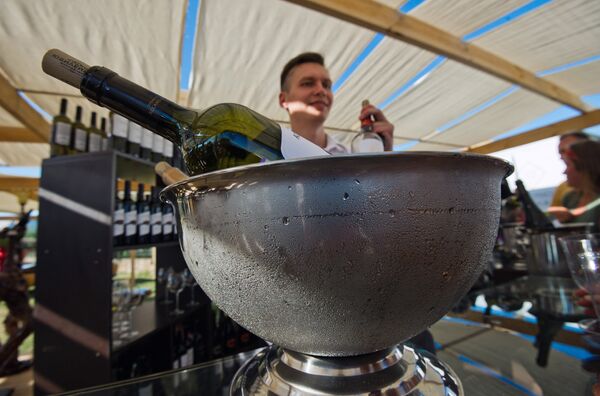 Винный фестиваль In Vino Veritas в Коктебеле Винный фестиваль In Vino Veritas в Коктебеле