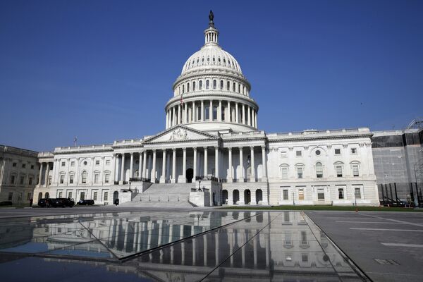 Здание Конгресса США на Капитолийском холме в Вашингтоне Здание Конгресса США на Капитолийском холме в Вашингтоне